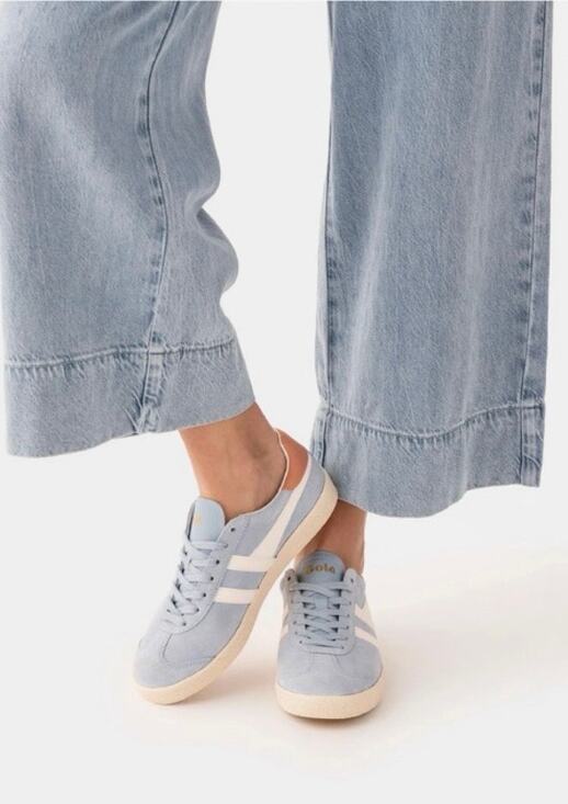 Gola Shoes - Gola Classics Medallist Sneakers Air/Off White/ Terracotta Suede Women's Size 7